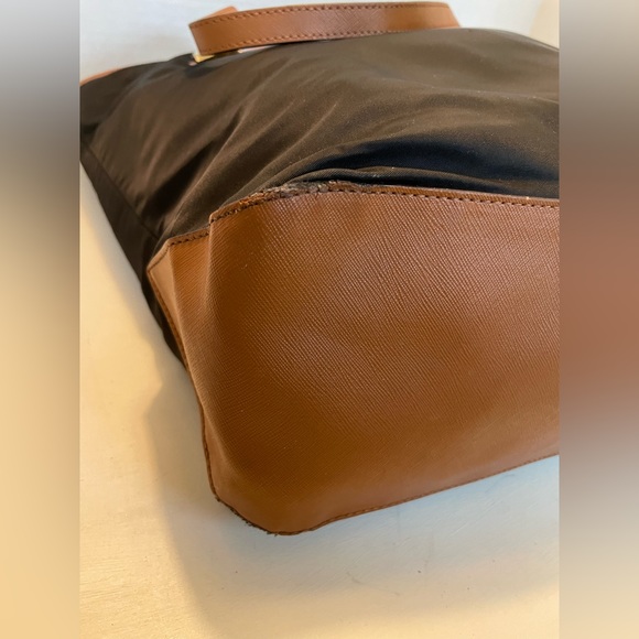 MICHAEL KORS Saffiano Leather Trimmed Nylon Large Shoulder Bag Black Tan - Picture 12 of 15